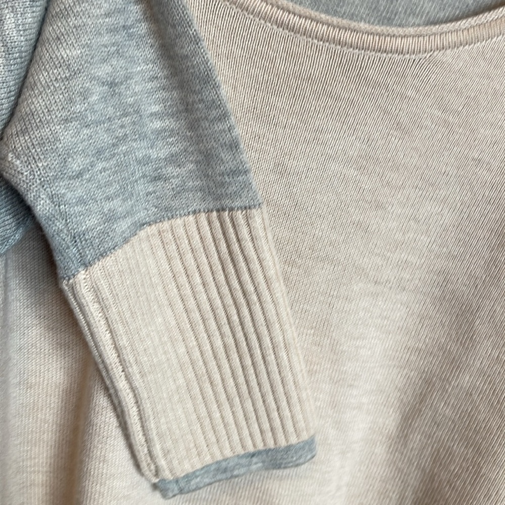 Athleta 100% Fine Merino Wool Sweater. Two toned tan front & soft grey back.